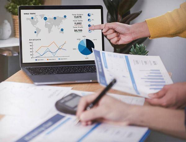 Credit Unions vs Banks: Investment Potential Showdown